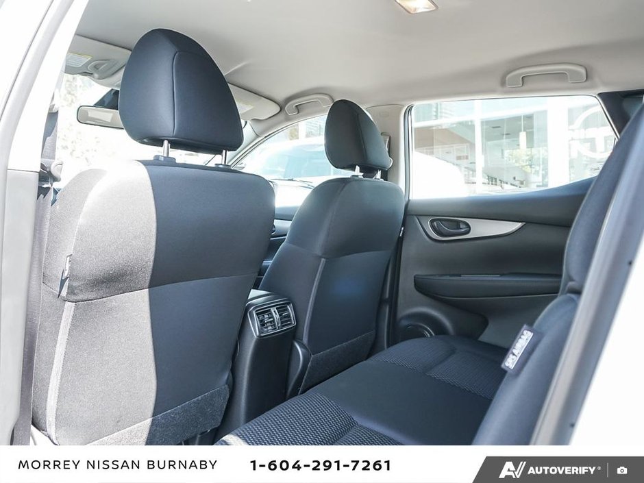 2023 Nissan Qashqai S AWD // NO ACCIDENTS-13