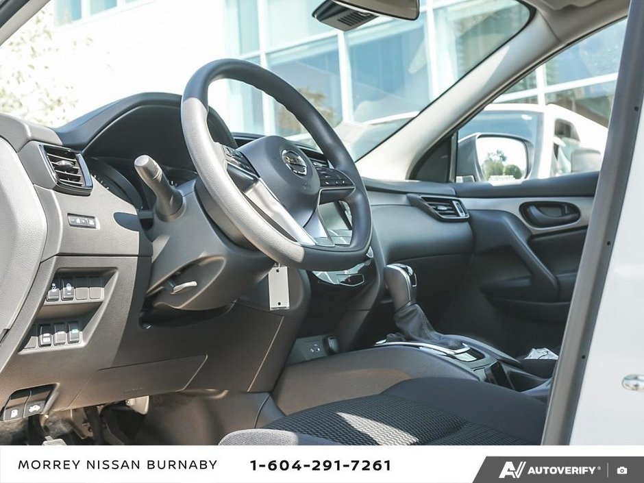 2023 Nissan Qashqai S AWD // NO ACCIDENTS-15