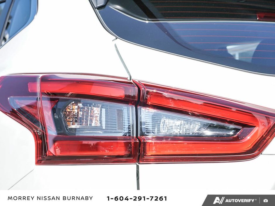 2023 Nissan Qashqai S AWD // NO ACCIDENTS-11