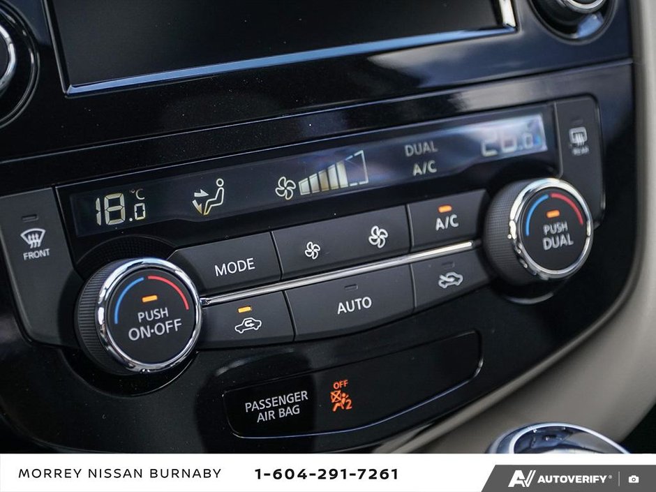 2023 Nissan Qashqai SV AWD // ULTRA LOW KMS-22