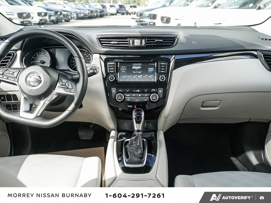 2023 Nissan Qashqai SV AWD // ULTRA LOW KMS-15