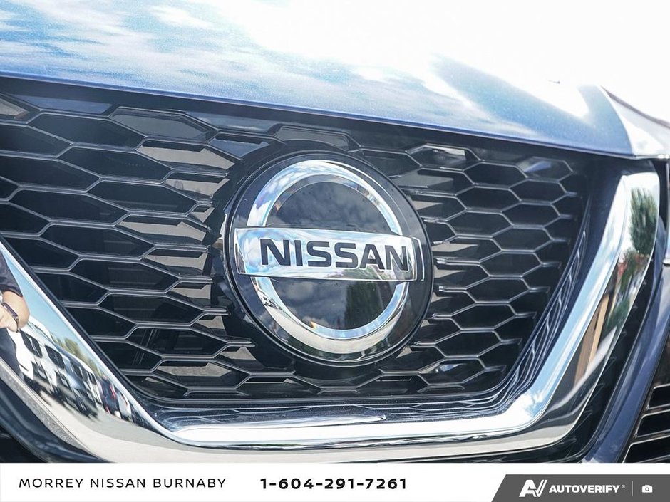 2023 Nissan Qashqai SV AWD // ULTRA LOW KMS-9