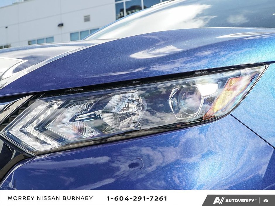 2023 Nissan Qashqai SV AWD // ULTRA LOW KMS-10