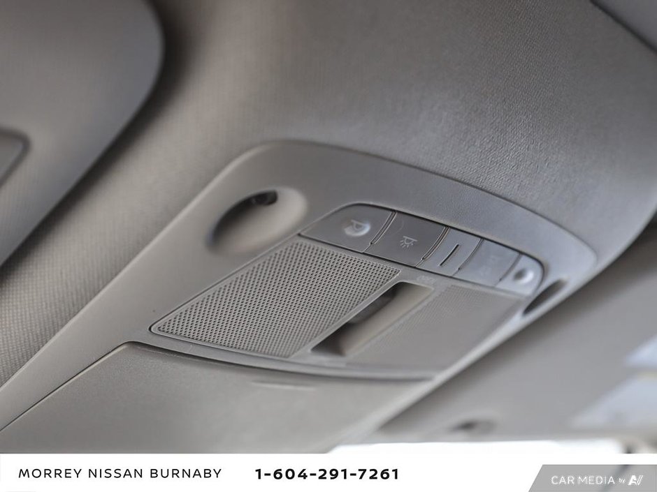 2014 Nissan Rogue SV AWD + 3RD ROW SEATING-22