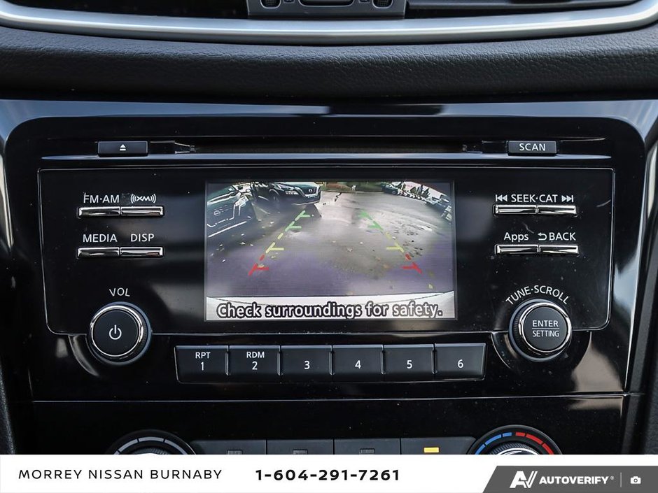 2015 Nissan Rogue SV AWD // SUNROOF-26