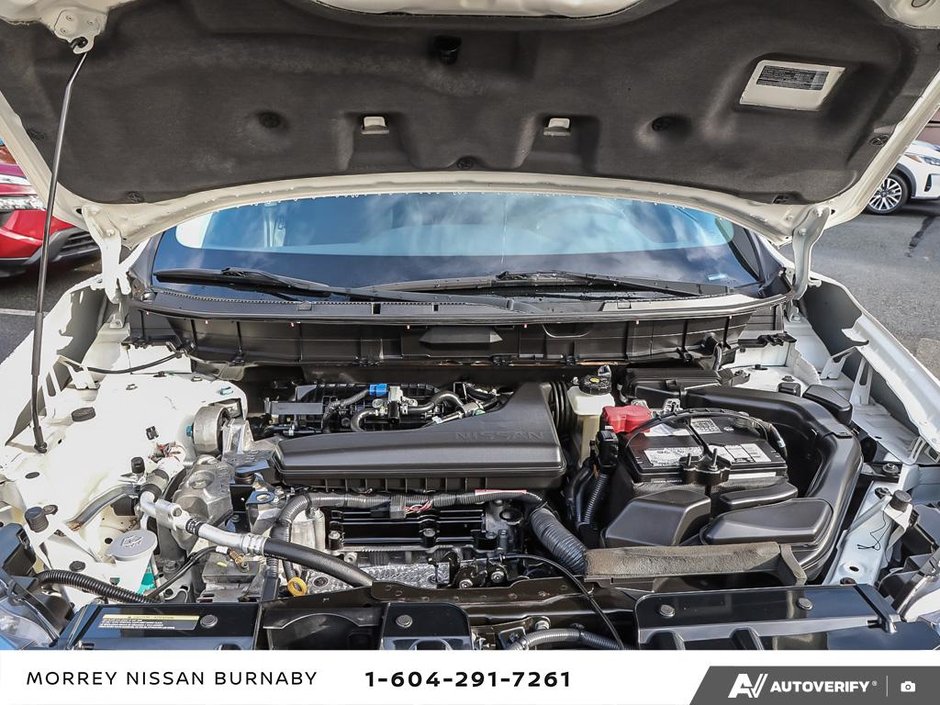 2015 Nissan Rogue SV AWD // SUNROOF-7