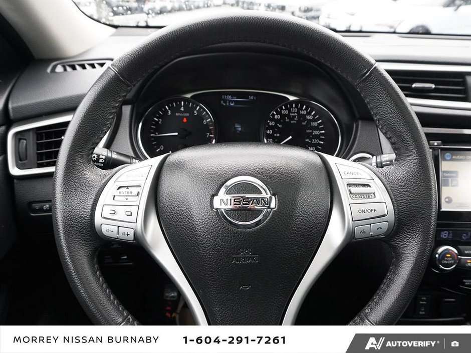 2015 Nissan Rogue SL // LEATHER // NAVIGATION-17