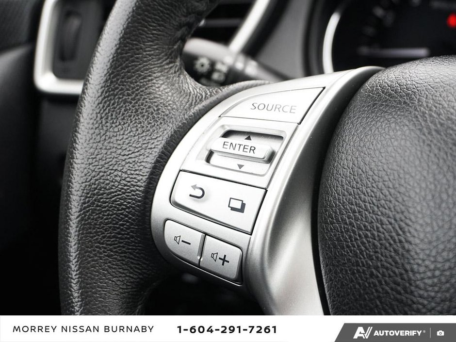 2015 Nissan Rogue SL // LEATHER // NAVIGATION-20