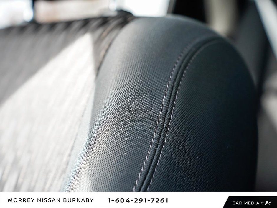 2018 Nissan Rogue SV AWD + NEW BRAKES!-23