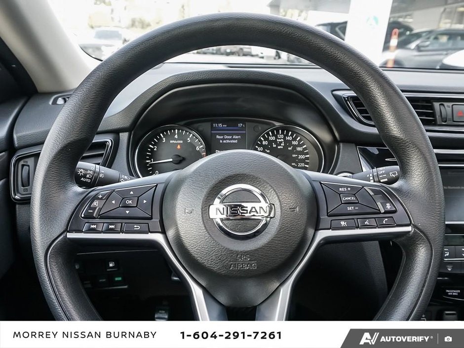 2019 Nissan Rogue SV AWD // PRICED TO MOVE!-17