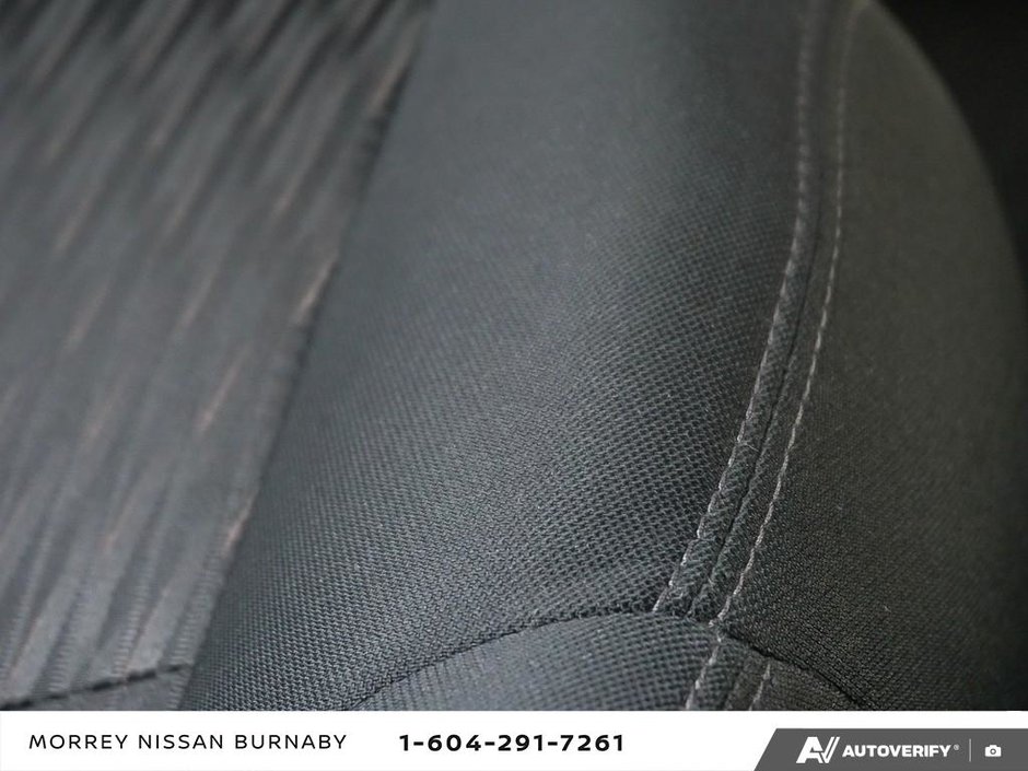 2019 Nissan Rogue SV AWD // PRICED TO MOVE!-26