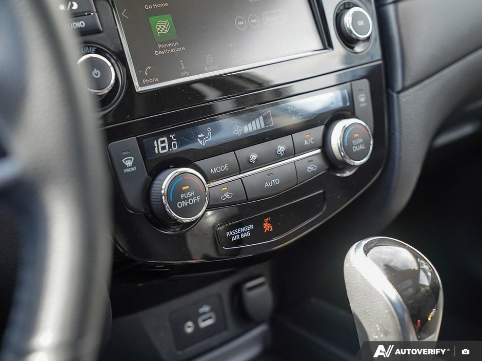 2020 Nissan Rogue SV AWD NAVIGATION-12
