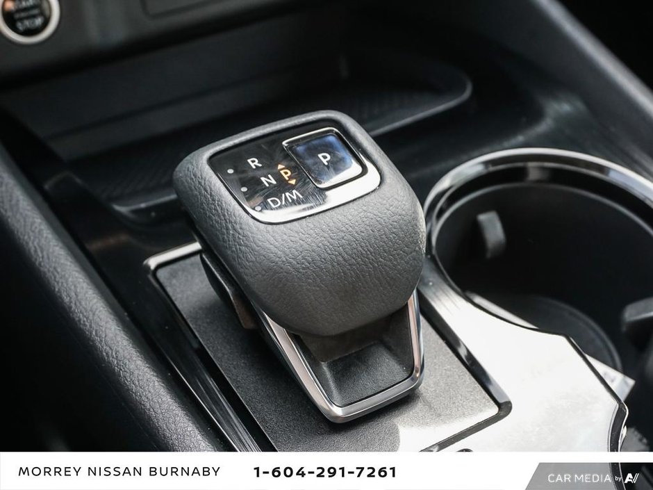 2021 Nissan Rogue SV PREMIUM AWD-21