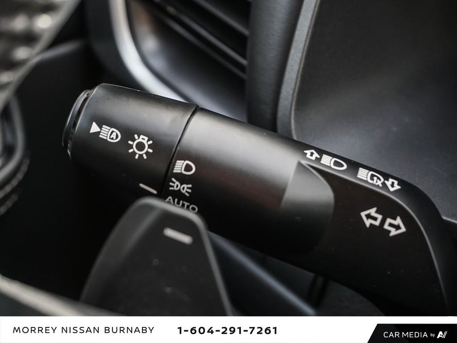 2021 Nissan Rogue SV PREMIUM AWD-18