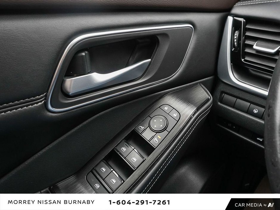 2021 Nissan Rogue SV AWD // SUNROOF // NO ACCIDENTS-21