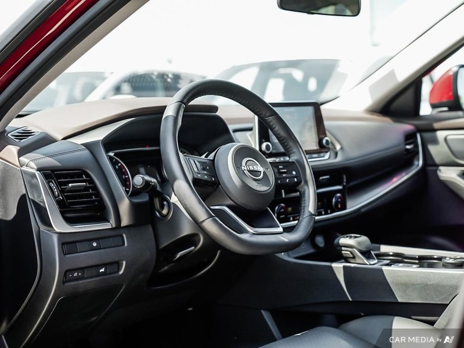 2022 Nissan Rogue SV AWD + ULTRA LOW KMS-5