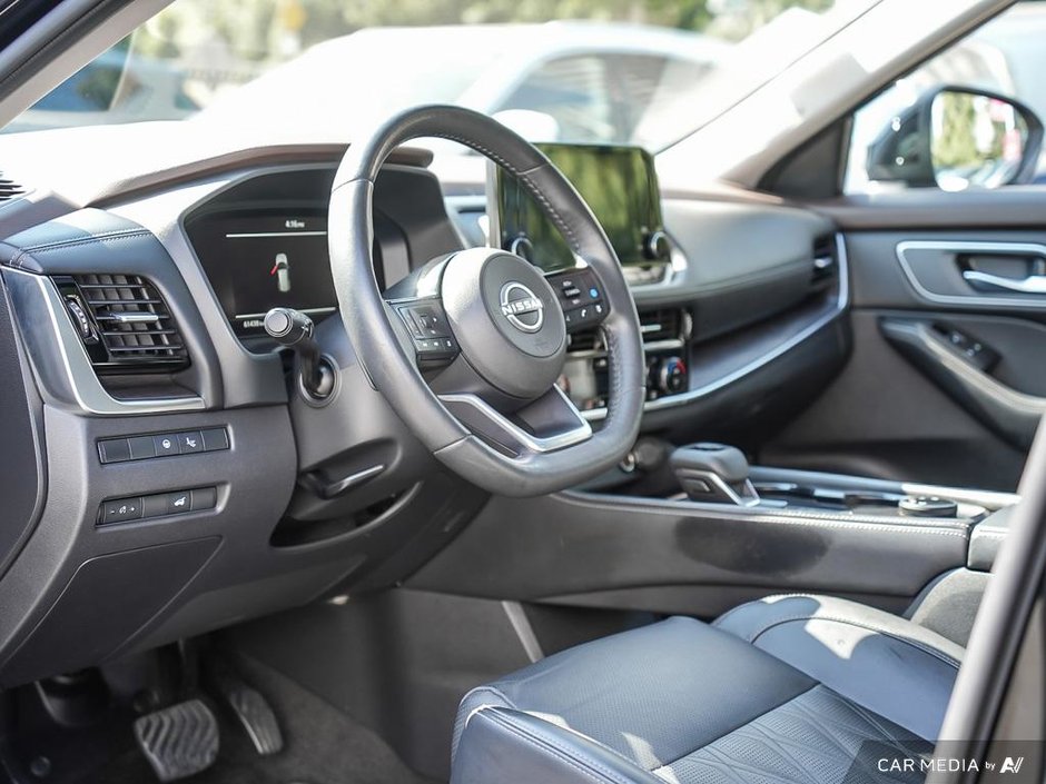 2022 Nissan Rogue PLATINUM MODEL // LEATHER-5