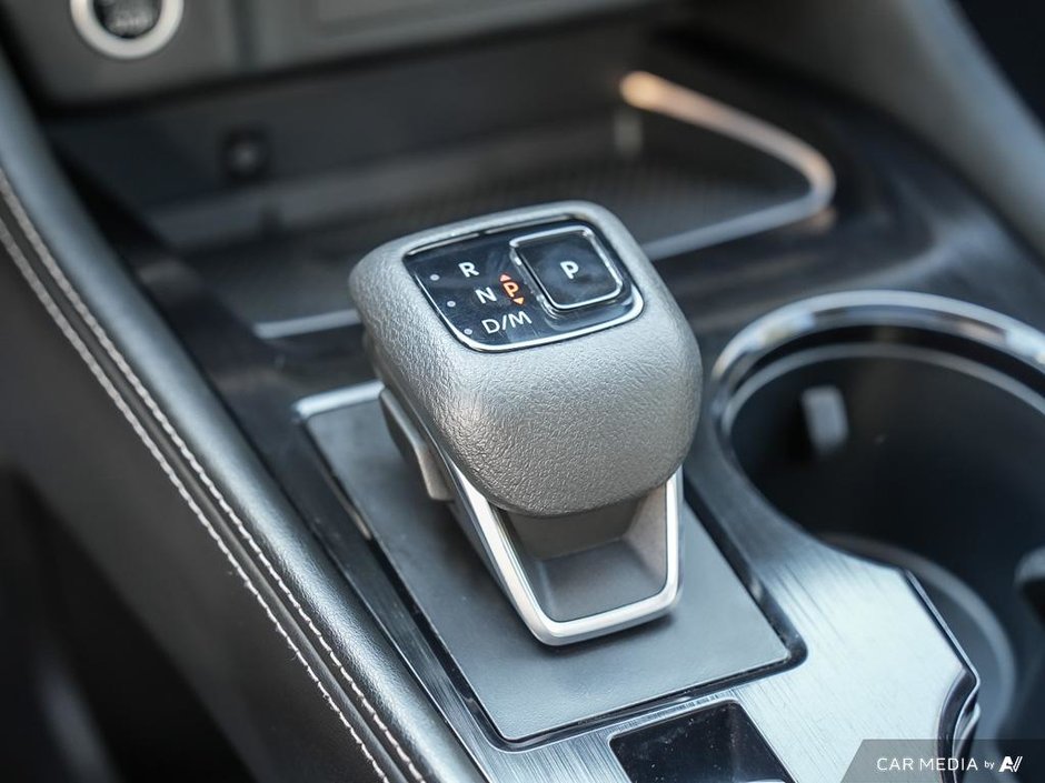 2022 Nissan Rogue PLATINUM MODEL // LEATHER-11