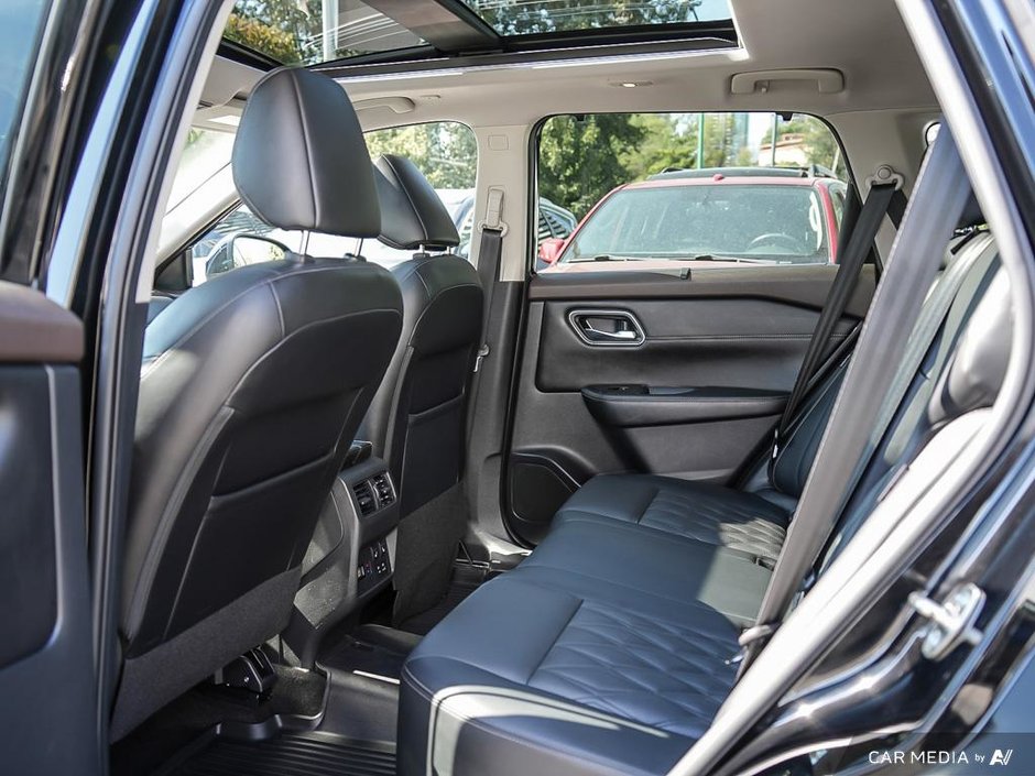 2022 Nissan Rogue PLATINUM MODEL // LEATHER-16