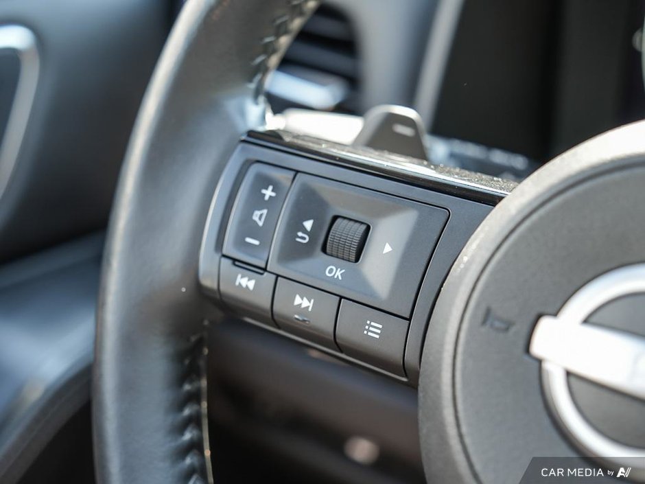 2022 Nissan Rogue PLATINUM MODEL // LEATHER-10