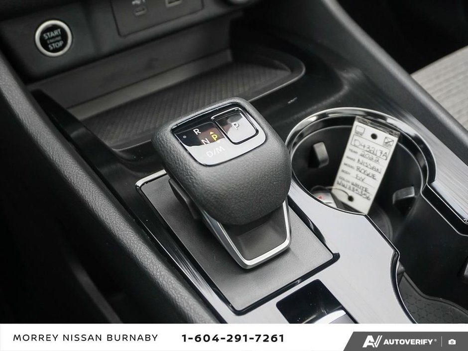 2022 Nissan Rogue SV AWD-24