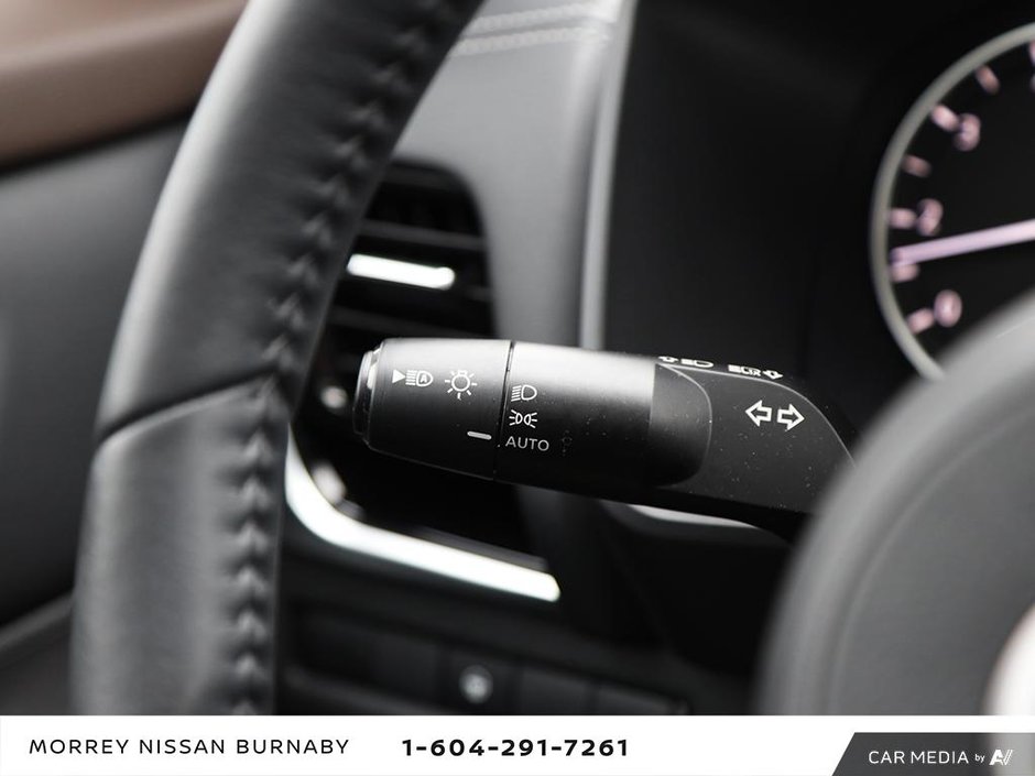 2023 Nissan Rogue SL AWD + LEATHER NAVIGATION-16