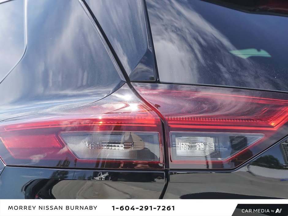 2023 Nissan Rogue MIDNIGHT EDITION-11