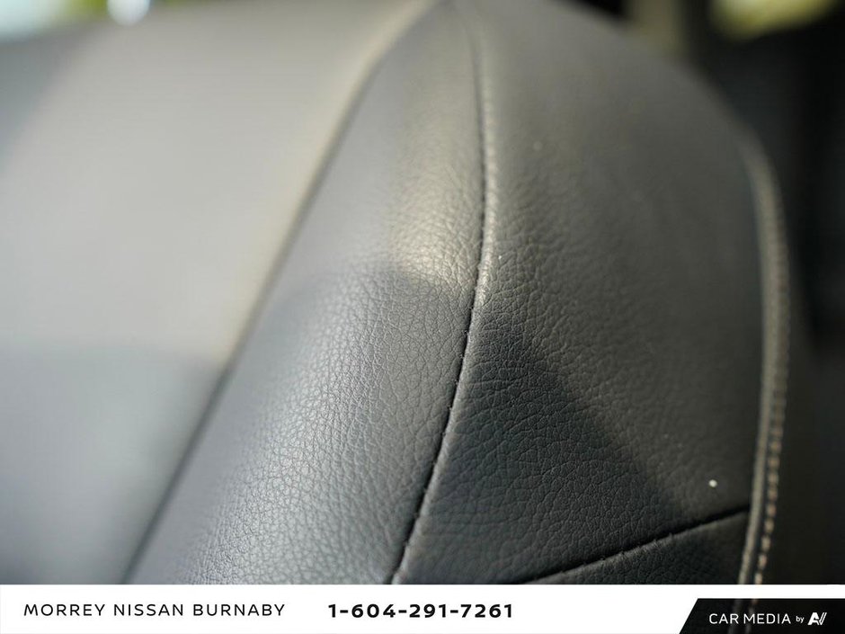 2023 Nissan Rogue SL AWD + NO ACCIDENTS-24