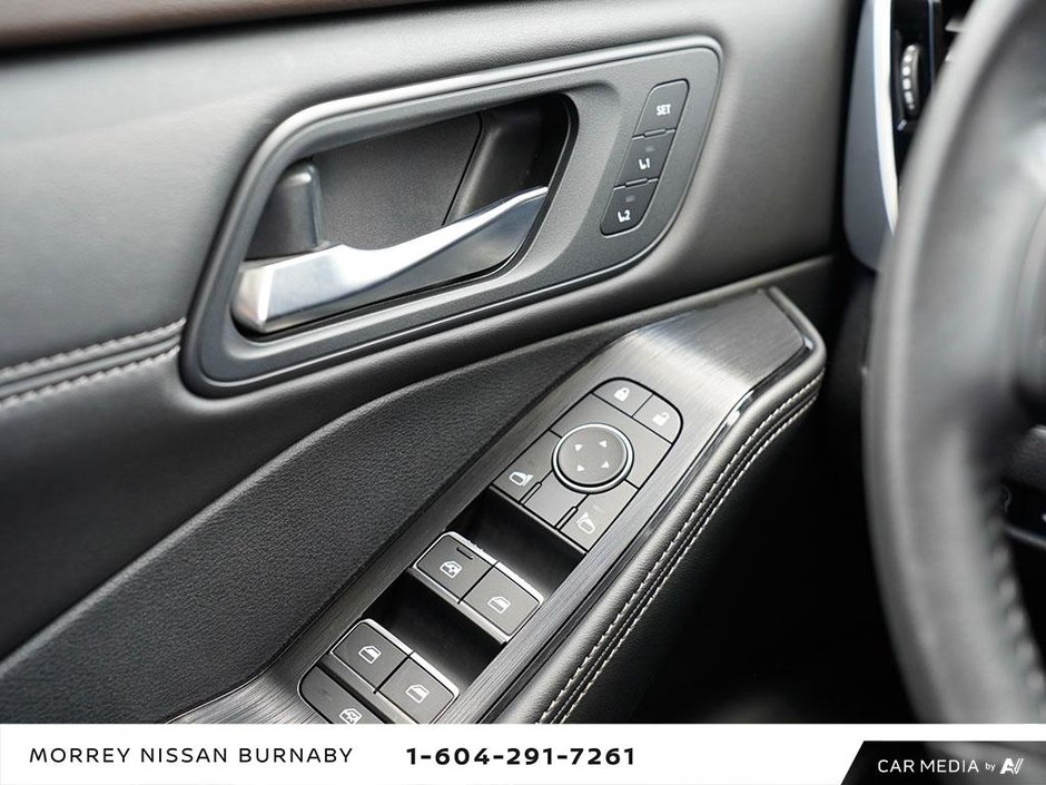 2023 Nissan Rogue SL AWD + NO ACCIDENTS-17
