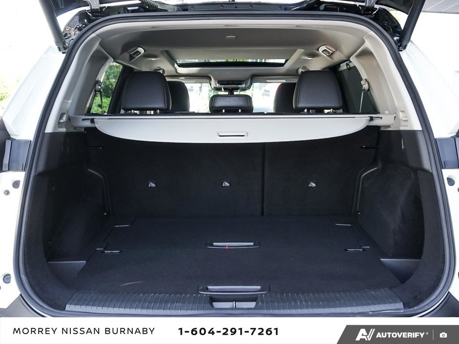 2023 Nissan Rogue PLATINUM // LEATHER // SUNROOF-10