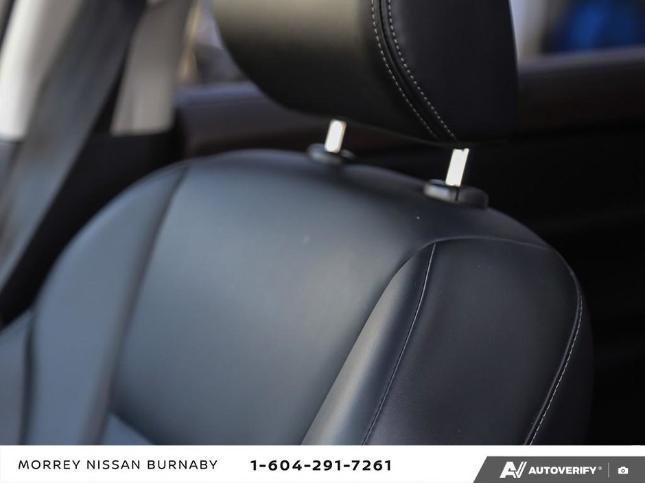 2023 Nissan Rogue SV AWD // MIDNIGHT EDITION-23