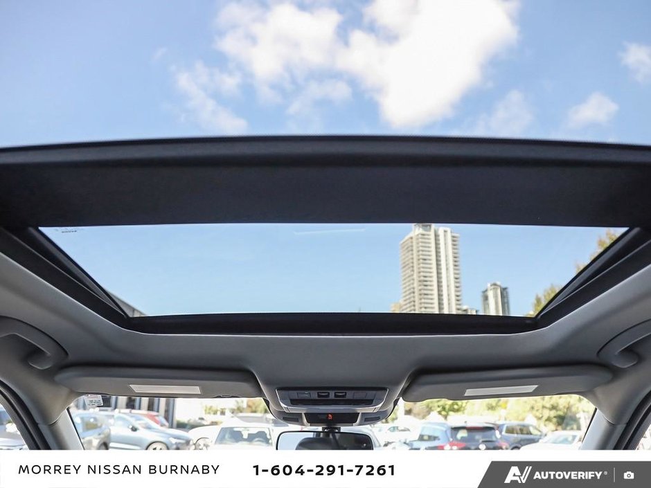 2023 Nissan Rogue SV AWD // MIDNIGHT EDITION-26