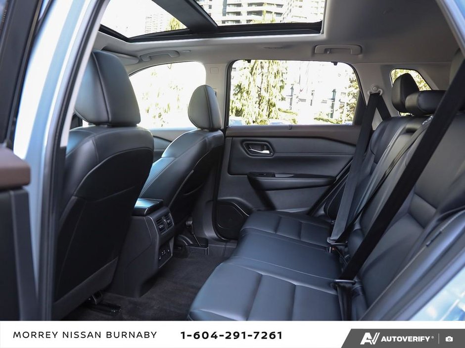 2023 Nissan Rogue SV AWD // MIDNIGHT EDITION-24