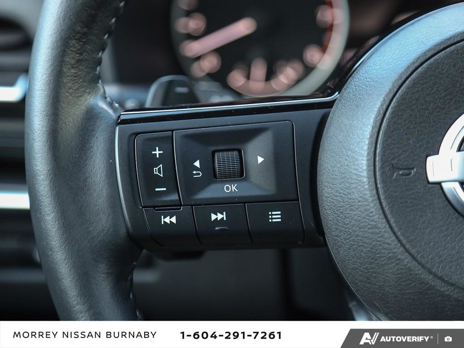 2023 Nissan Rogue SV AWD // MIDNIGHT EDITION-18