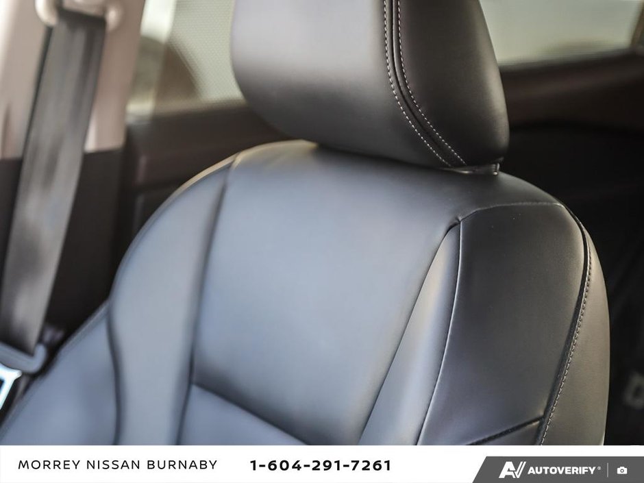 2023 Nissan Rogue SV AWD // MIDNIGHT EDITION-23