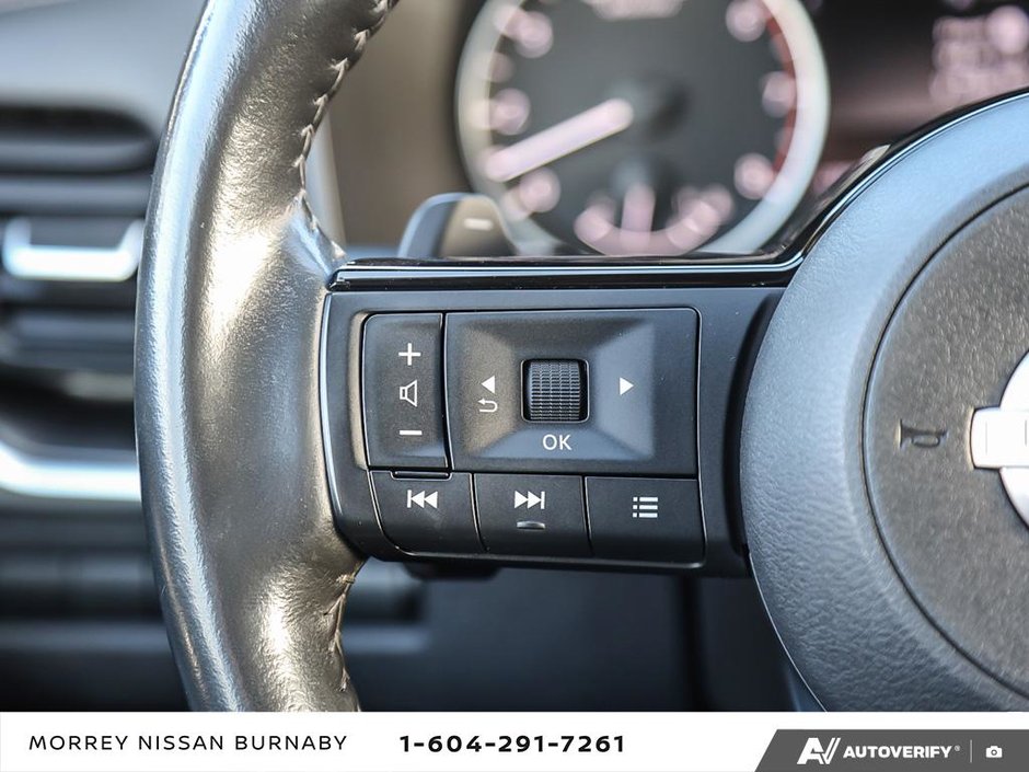 2023 Nissan Rogue SV AWD // MIDNIGHT EDITION-18