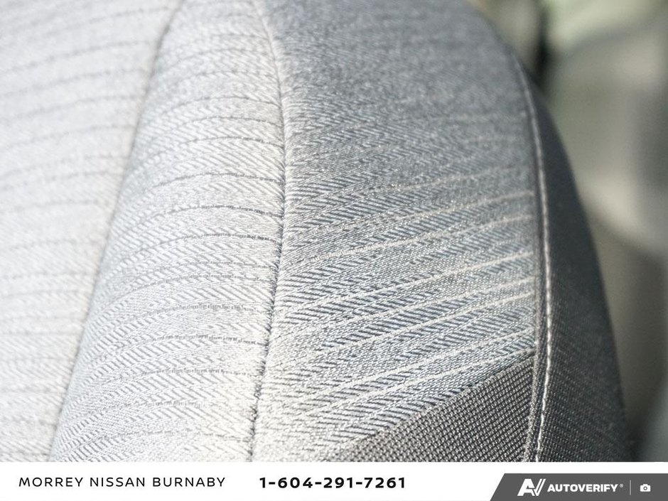 2023 Nissan Rogue SV AWD // NO ACCIDENTS-26