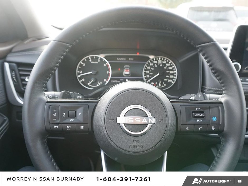 2023 Nissan Rogue SV AWD // NO ACCIDENTS-17