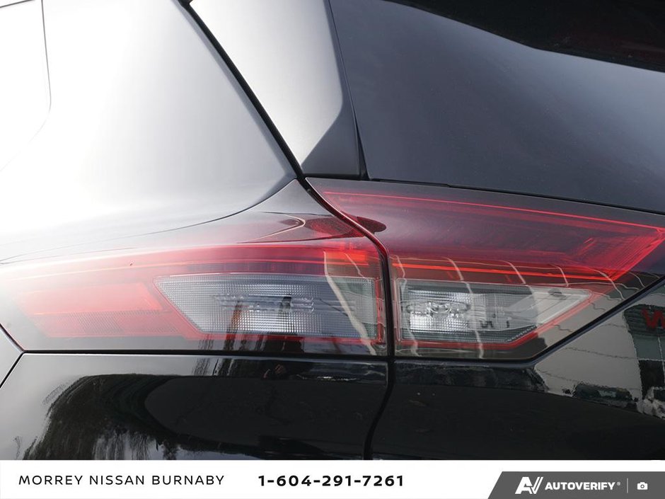 2023 Nissan Rogue SV AWD // NO ACCIDENTS-11