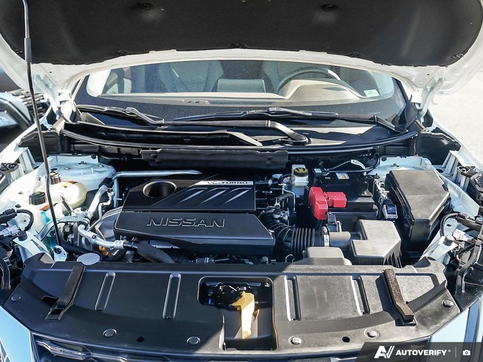 2023 Nissan Rogue SV AWD // ULTRA LOW KMS-22