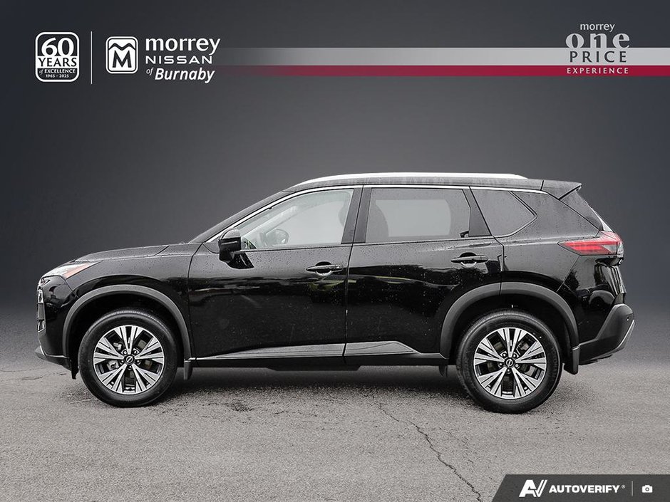 2023 Nissan Rogue SV AWD // MOONROOF-2