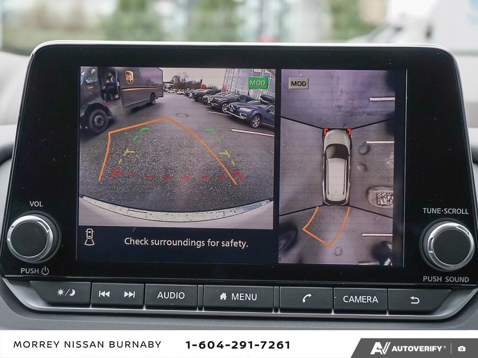 2023 Nissan Rogue SV // MOONROOF // LOW KMS-25