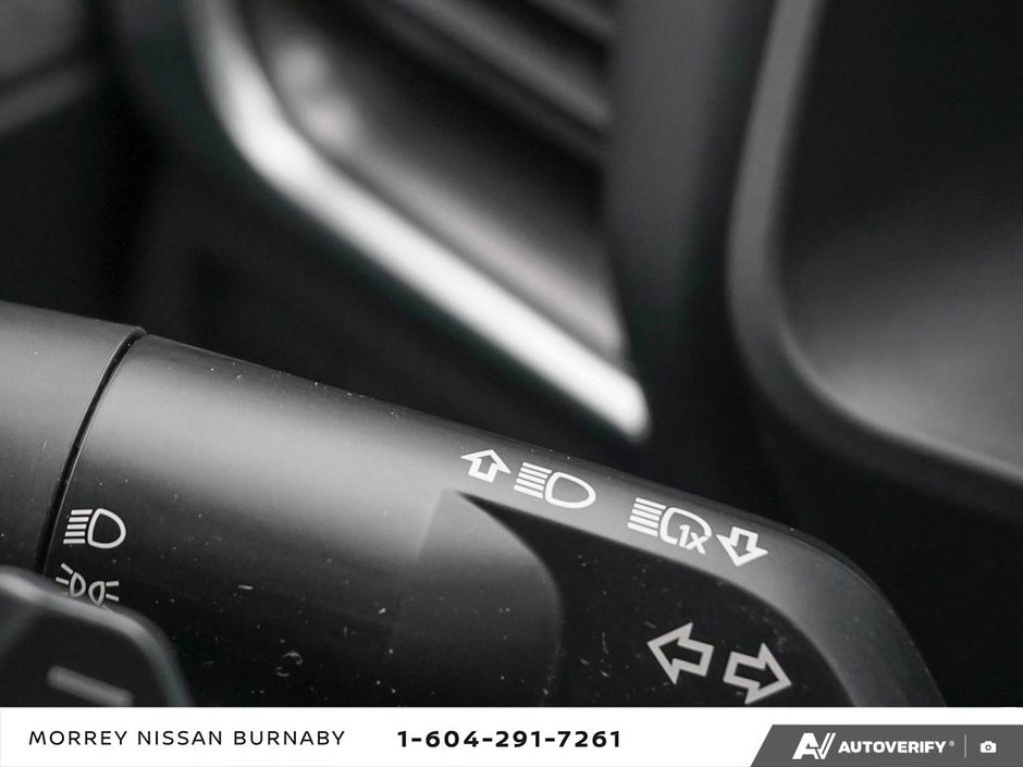 2023 Nissan Rogue SV // MOONROOF // LOW KMS-20