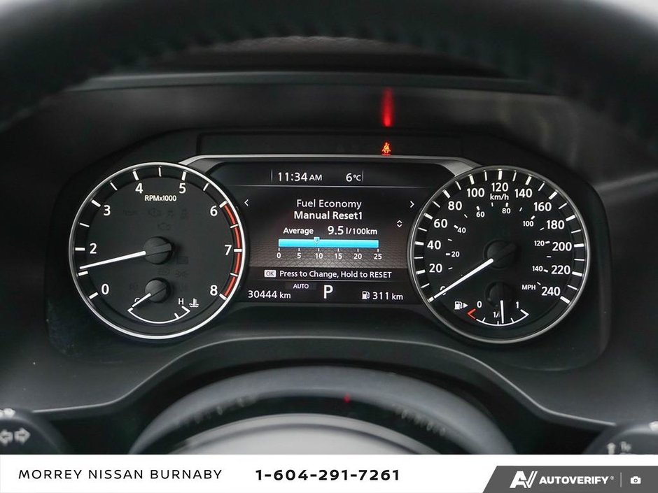 2023 Nissan Rogue SV // MOONROOF // LOW KMS-18