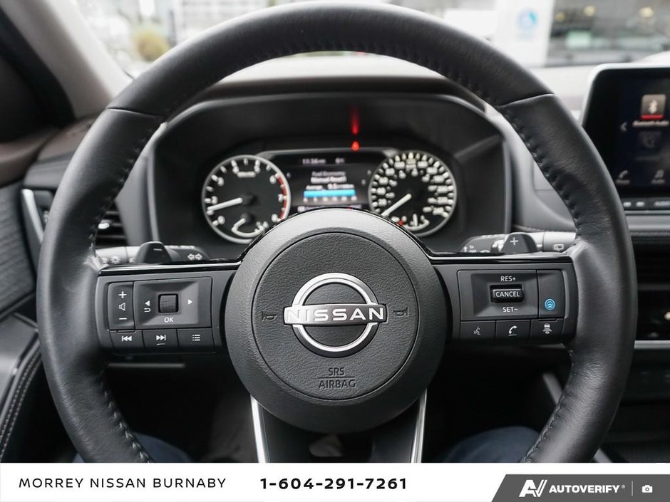 2023 Nissan Rogue SV // MOONROOF // LOW KMS-17