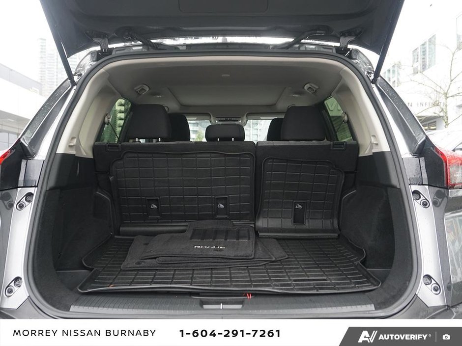 2023 Nissan Rogue SV AWD // SUNROOF-12
