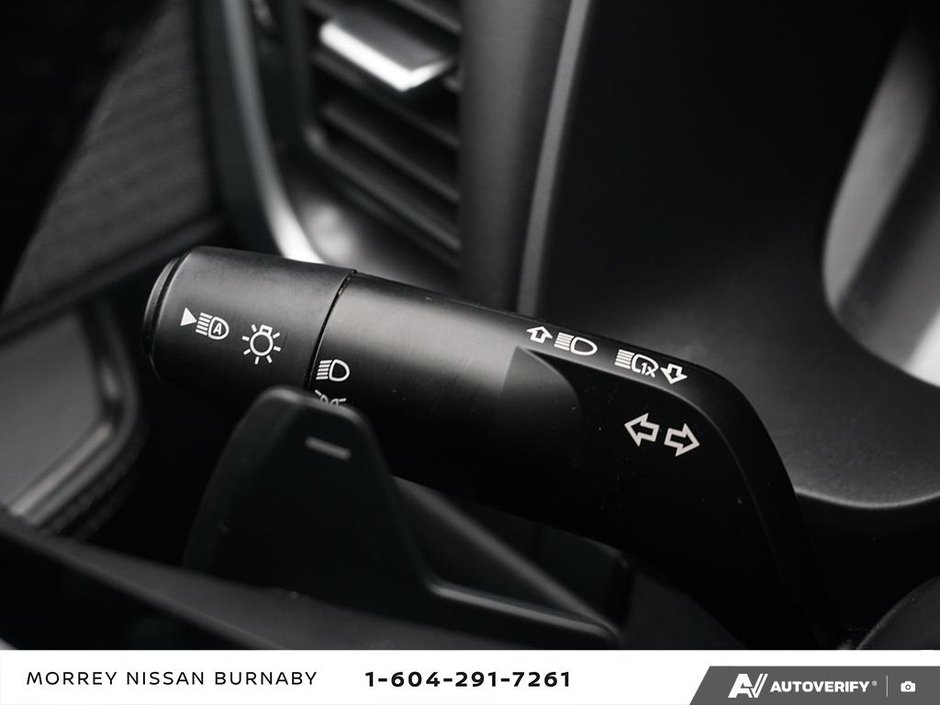 2023 Nissan Rogue SV AWD // SUNROOF-19