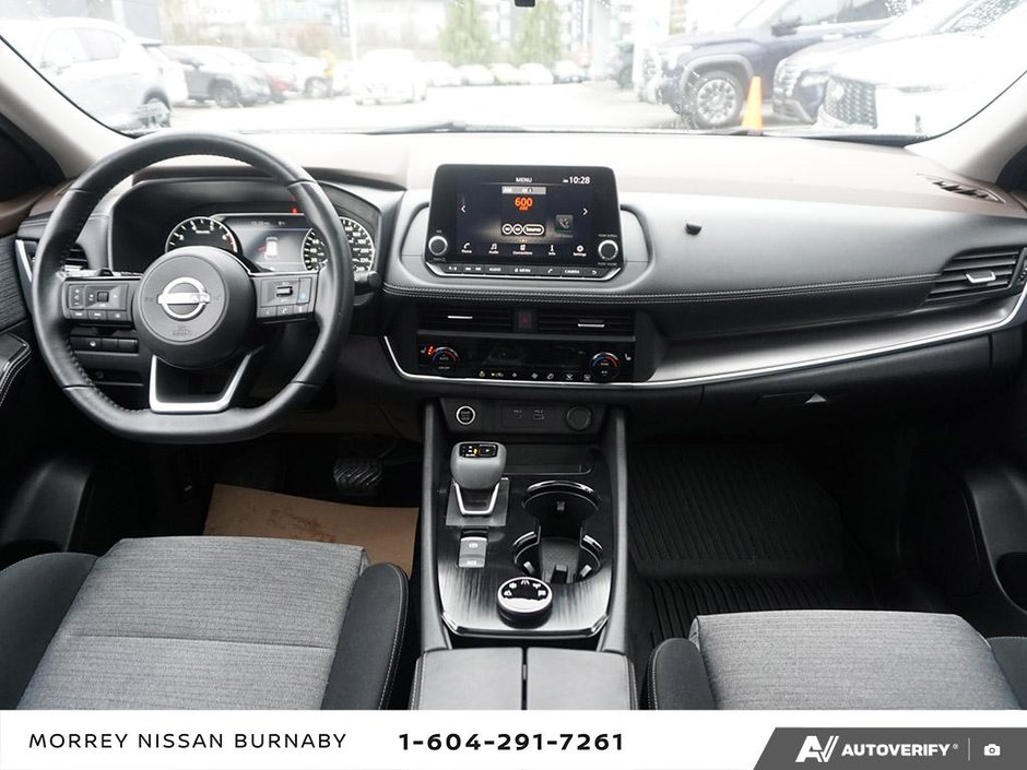 2023 Nissan Rogue SV AWD // SUNROOF-14