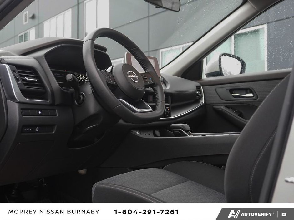 2023 Nissan Rogue SV AWD // 2.9% FINANCE RATE!-16