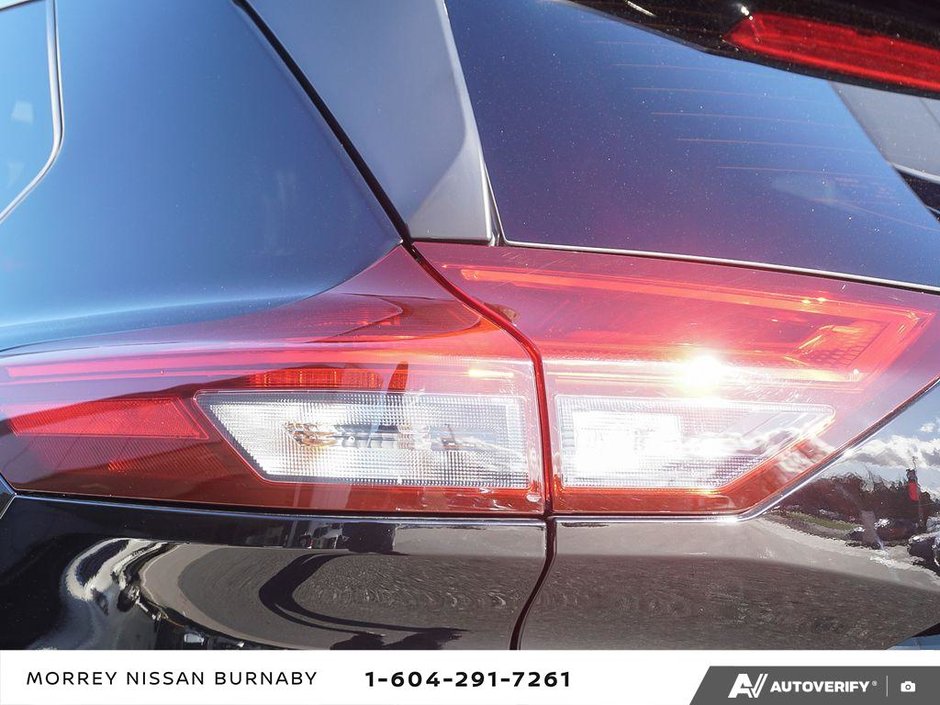 2023 Nissan Rogue SV AWD // 2.99% FINANCING!-11